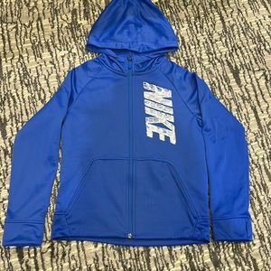 Nike  Therma Drifit hoodie youth medium